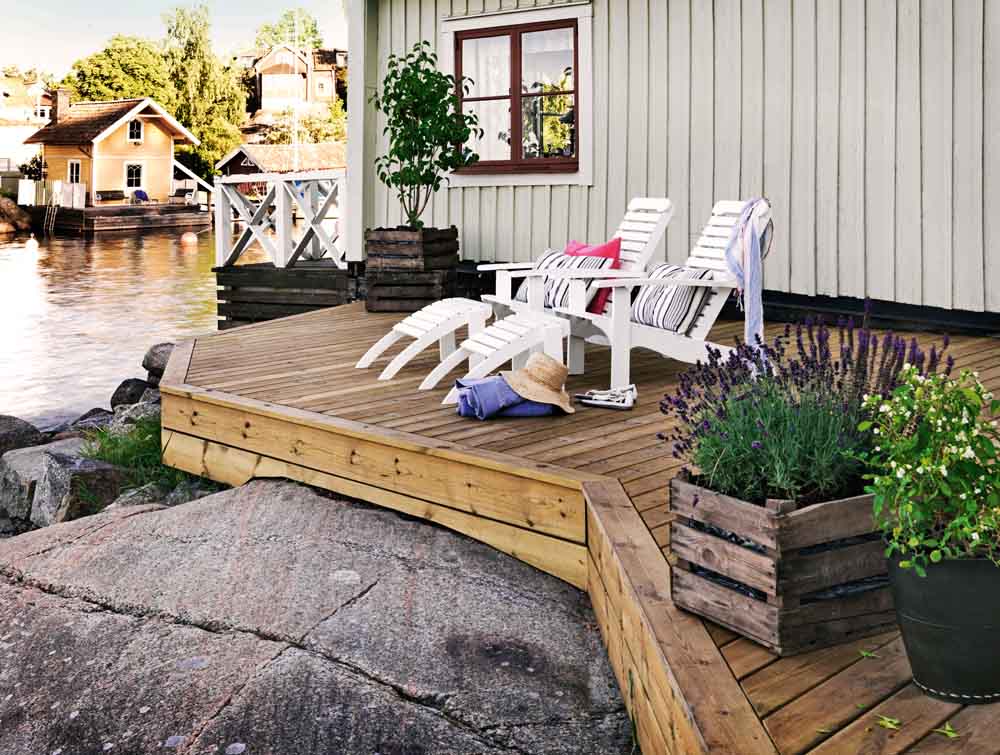 Måla din fasad eller utemöblerna i sommar
