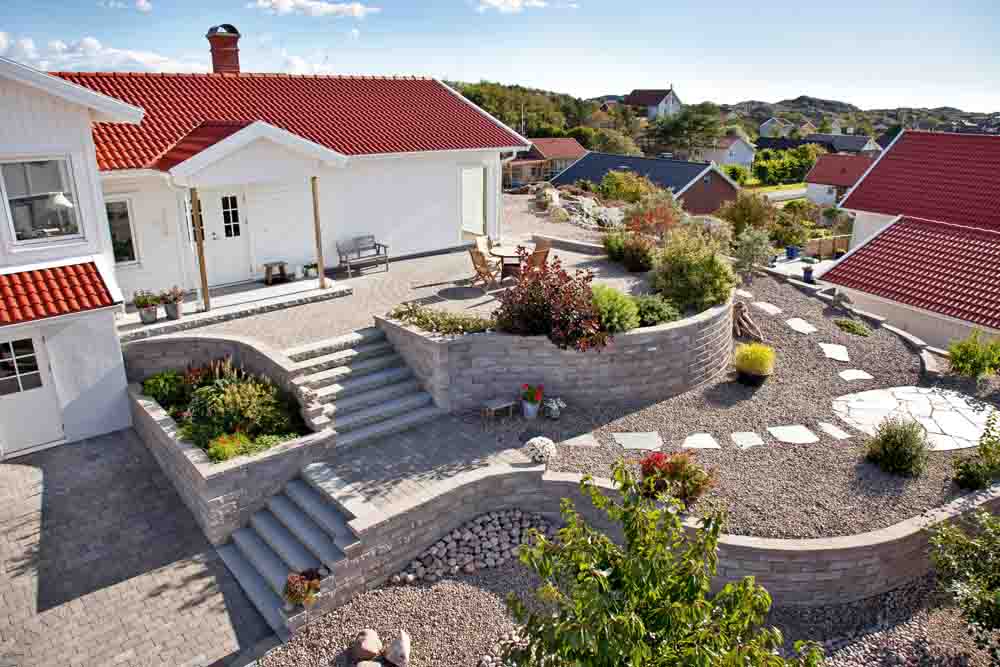 Grus och marksten från Benders