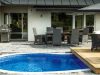 Aqvisdeck rullas enkelt ut för hand över din pool