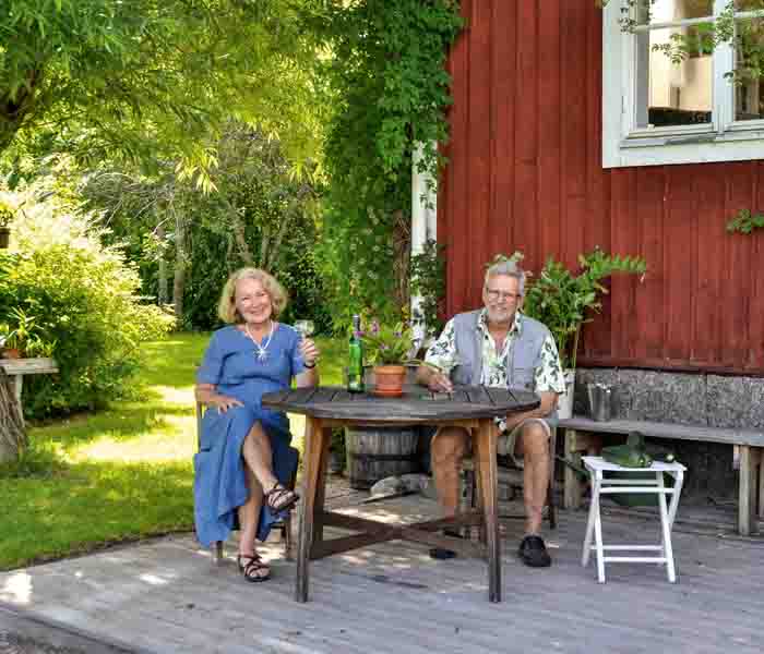 Lättsam trädgård för njutning