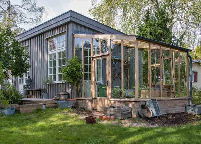 Bespoke Lean-to Cedar Greenhouse